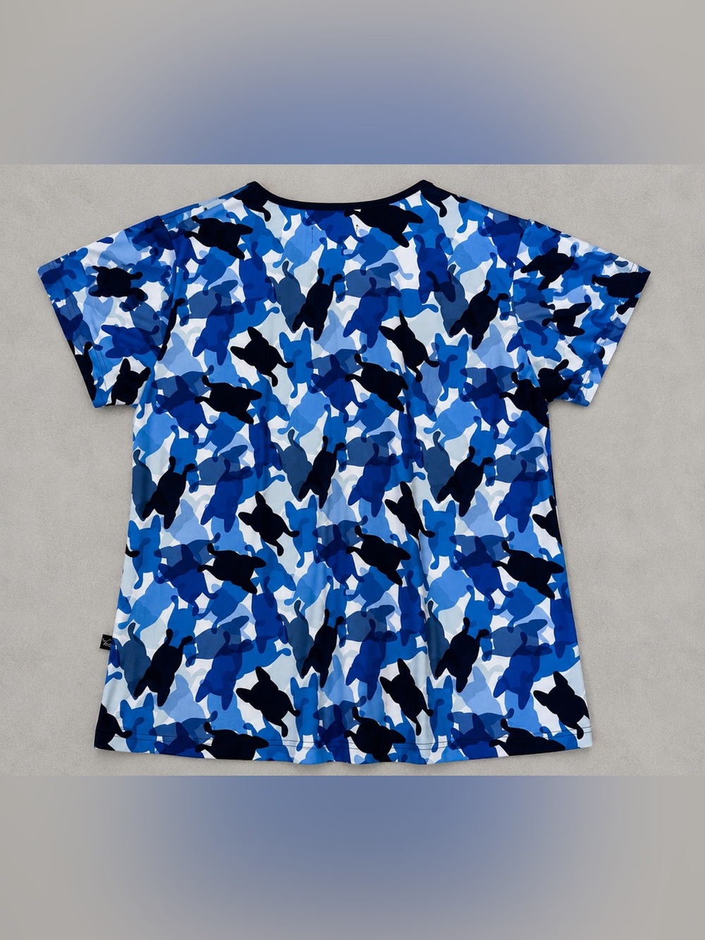 French Bull by Koi Scrub Top L Blue Camo French Bulldog Print Stretch Nurse Vet - Picture 3 of 6